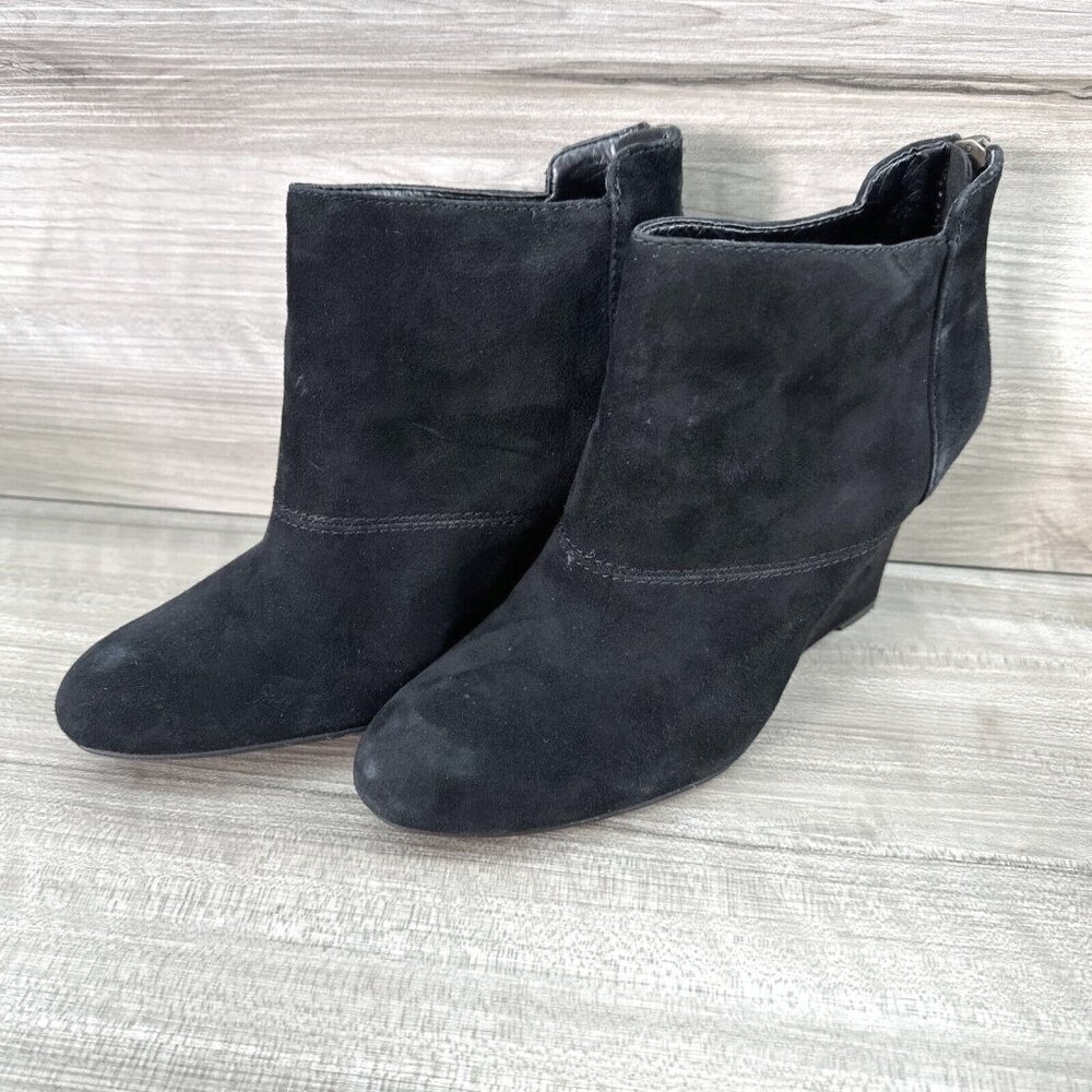 Nine West Black Suede Wedge size 6 1/2m Short Boot with zip up closure